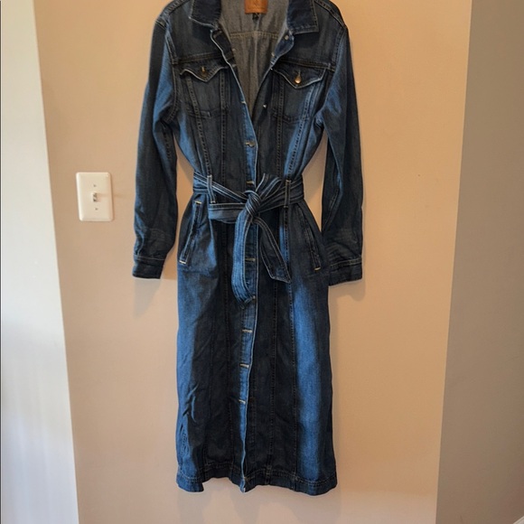 Ralph Lauren Women’s Belted Denim Shirt Dress - Picture 6 of 7